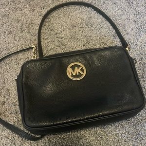 Black Michael kors cross bag
